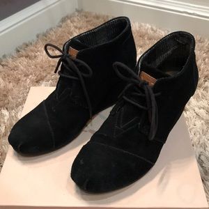 Toms wedge booties